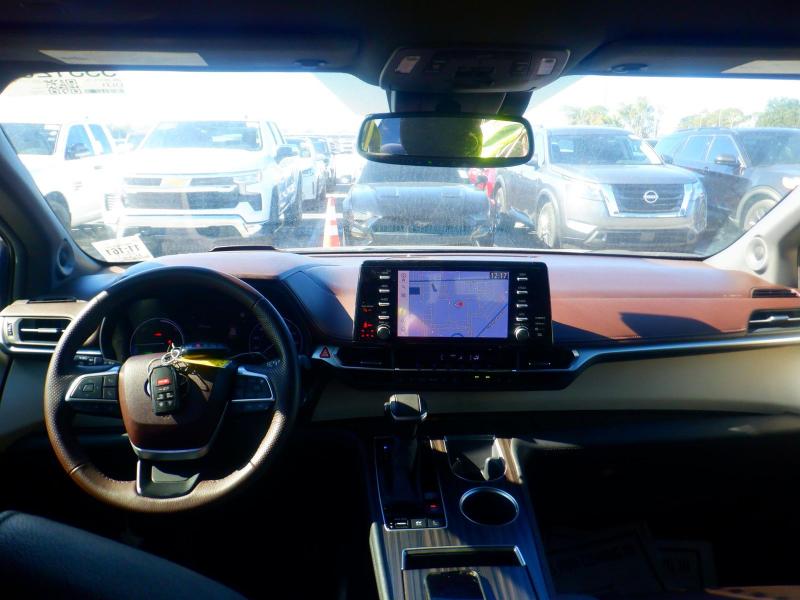 Toyota Sienna  2024