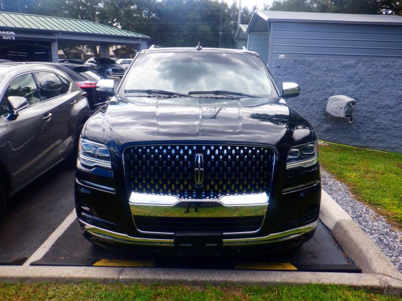 Lincoln Navigator Black Label 4WD 2022 Lincoln Navigator Black Label 4WD 2022
