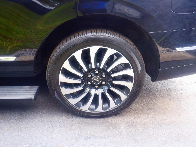 Lincoln Navigator Black Label 4WD 2022 Lincoln Navigator Black Label 4WD 2022