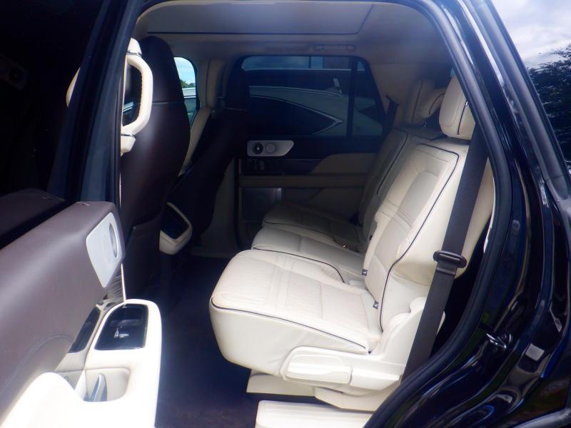 Lincoln Navigator Black Label 4WD 2022 Lincoln Navigator Black Label 4WD 2022