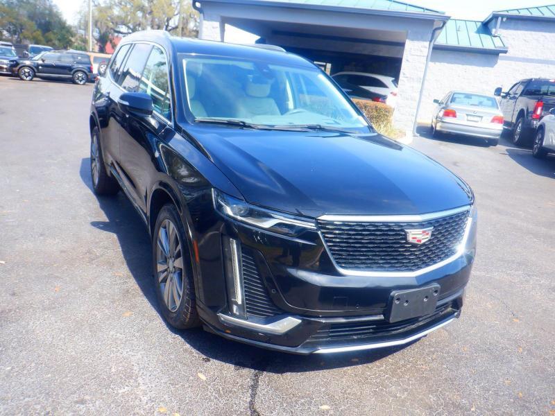 Cadillac XT6  2021