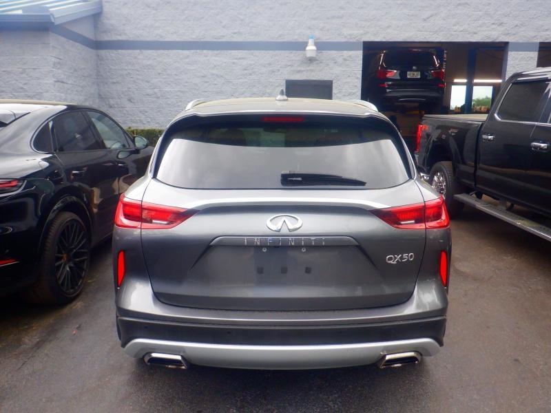Infiniti QX50 LUXE 2022