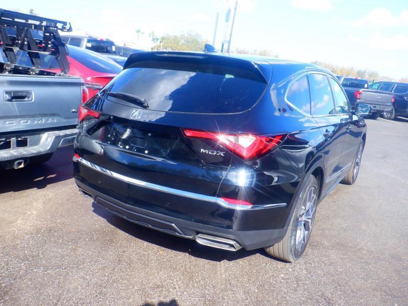 Acura MDX  2023