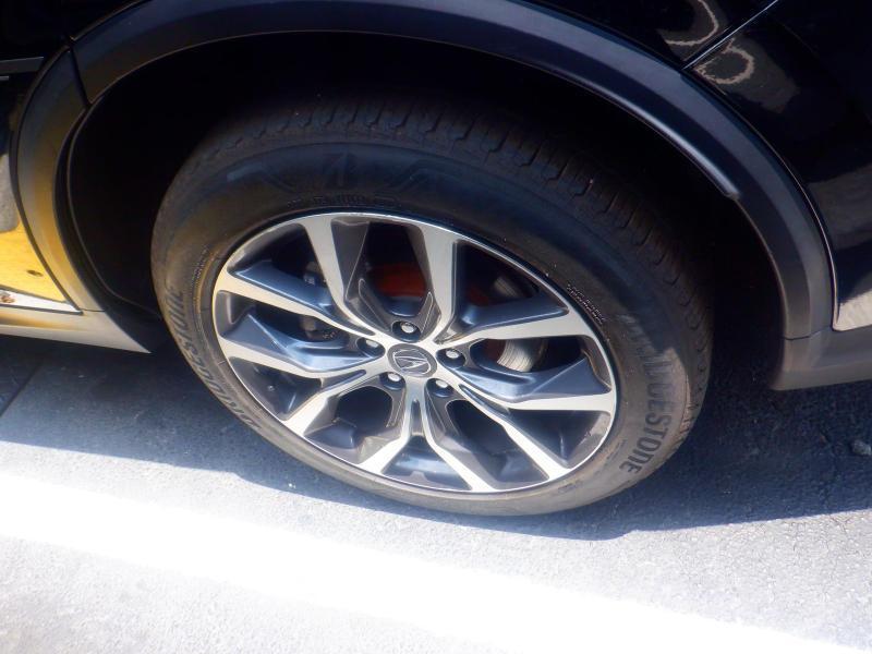 Acura MDX  2023