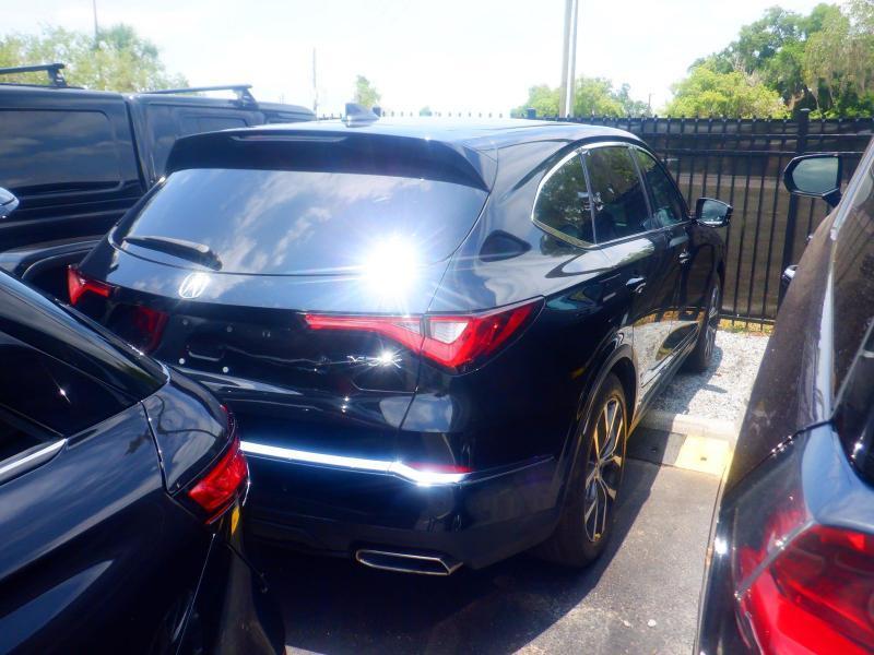 Acura MDX  2023