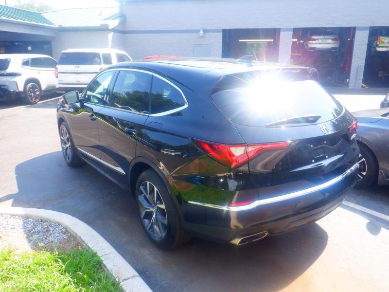 Acura MDX  2023