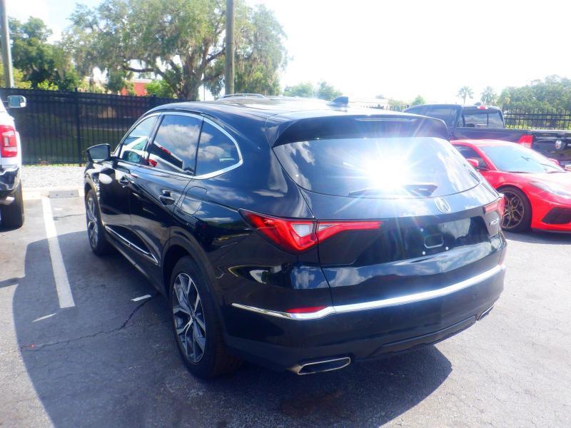 Acura MDX  2023