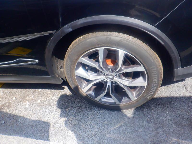 Acura MDX  2023
