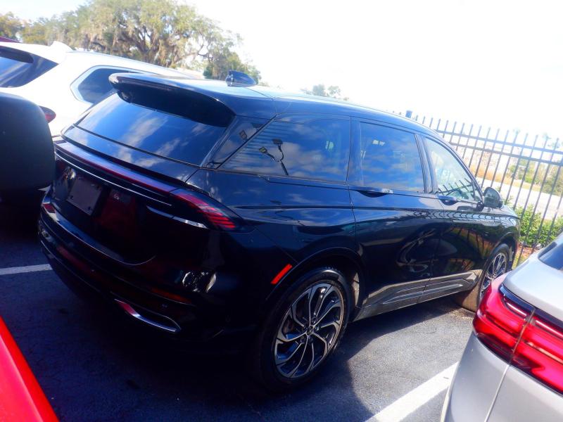 Lincoln Nautilus  2024