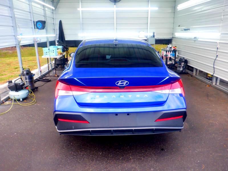 Hyundai Elantra SEL 2024