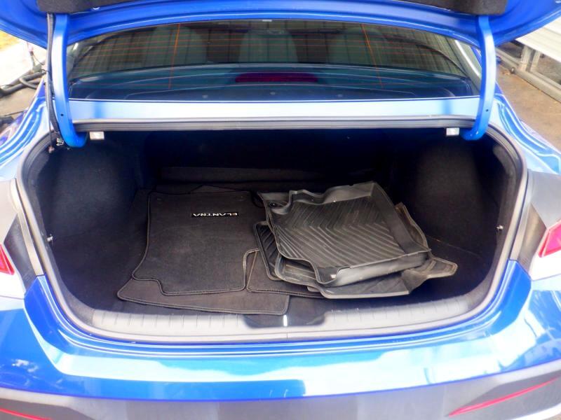 Hyundai Elantra SEL 2024