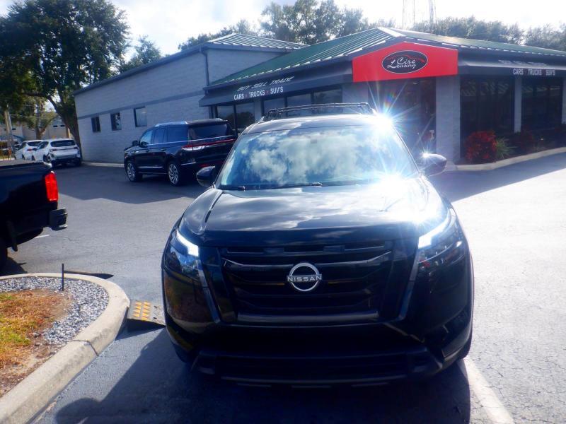 Nissan Pathfinder  2024