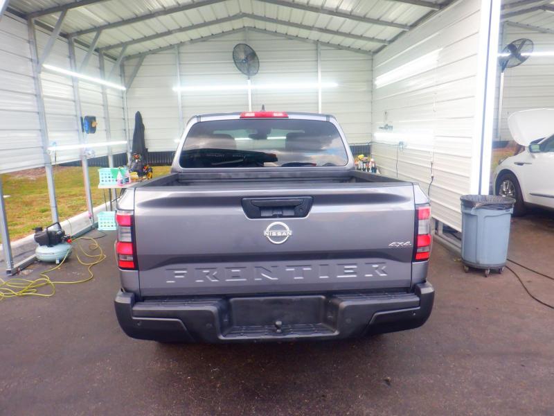 Nissan Frontier S Crew Cab 4WD 2022