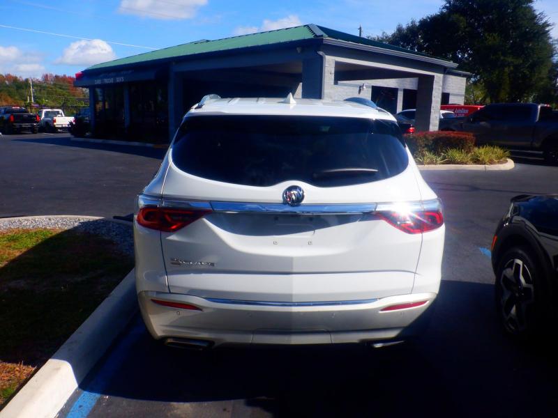 Buick Enclave Essence 2023