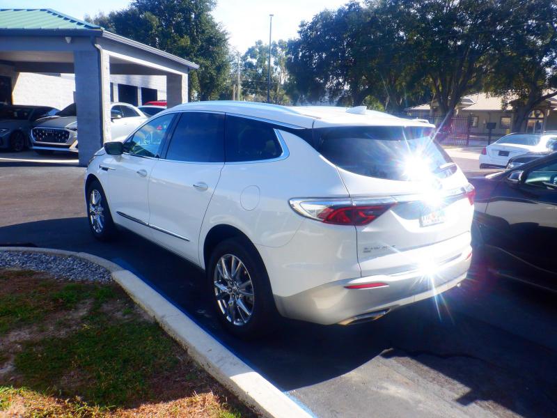 Buick Enclave Essence 2023