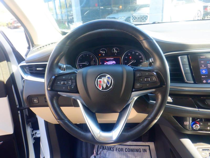 Buick Enclave Essence 2023