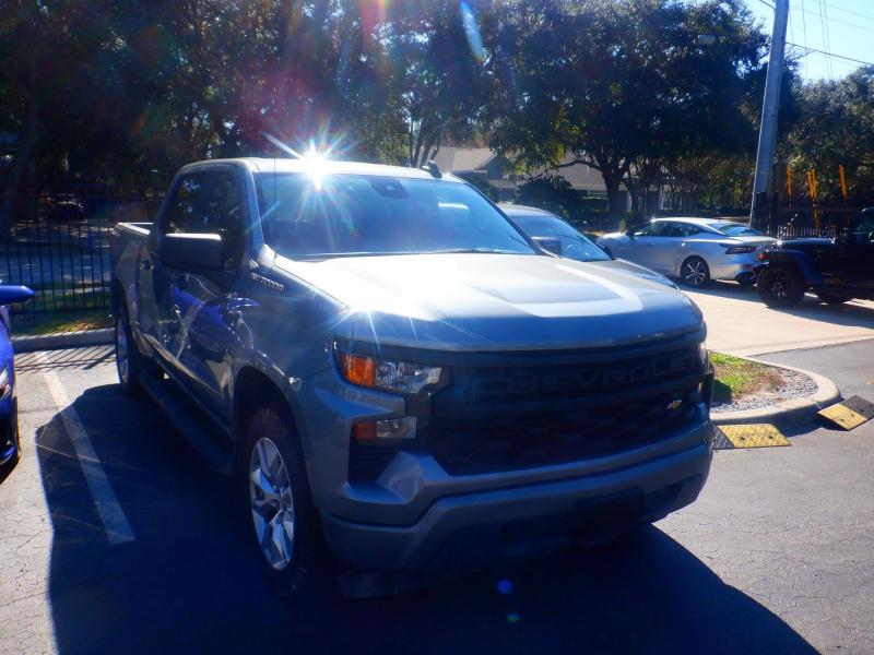 Chevrolet Silverado 1500 Custom Crew Cab 4WD 2023