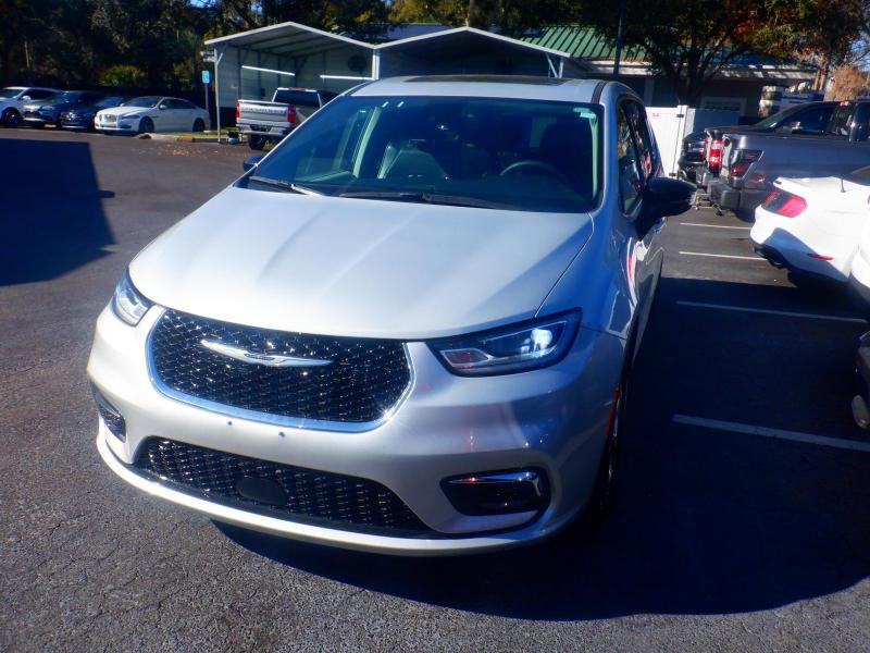 Chrysler Pacifica  2024