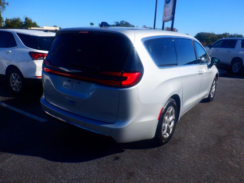 Chrysler Pacifica  2024