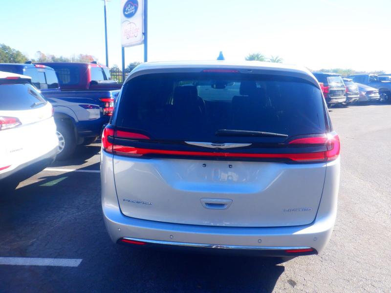 Chrysler Pacifica  2024