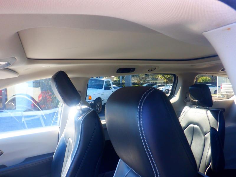 Chrysler Pacifica  2024