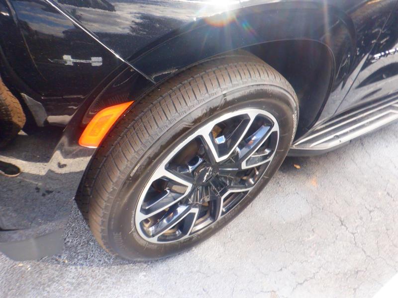 Chevrolet Suburban  2022