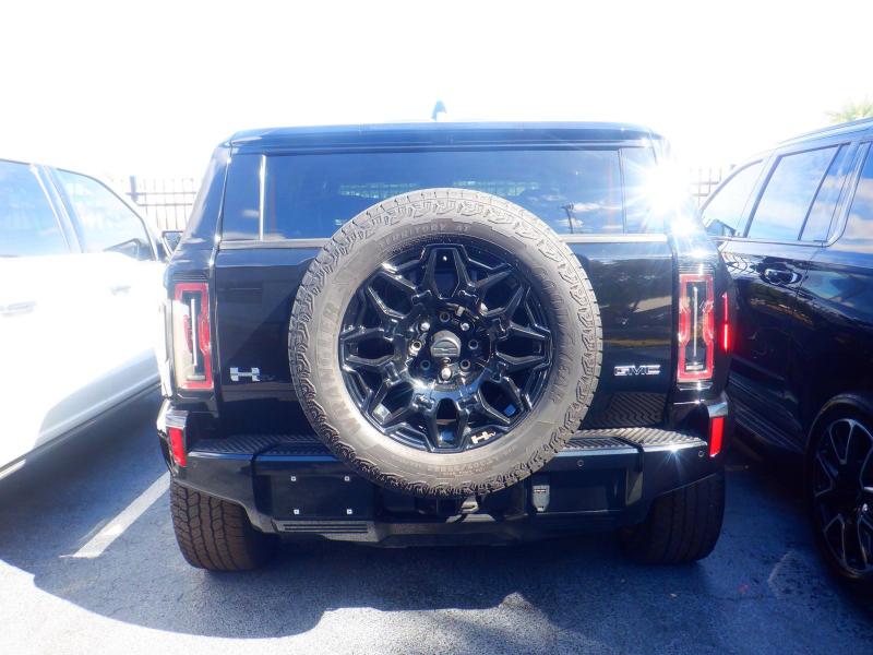 GMC HUMMER EV SUV  2024