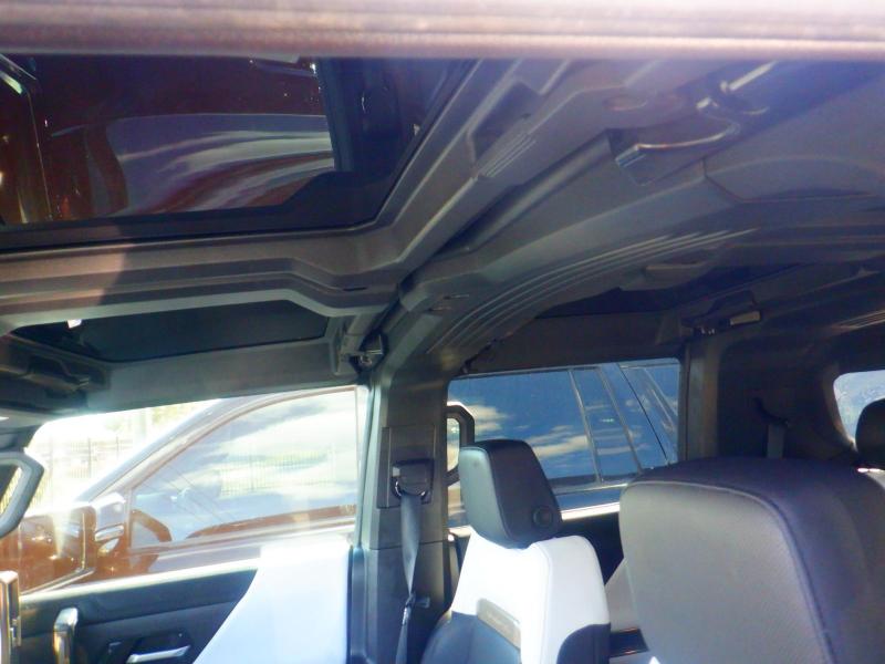 GMC HUMMER EV SUV  2024