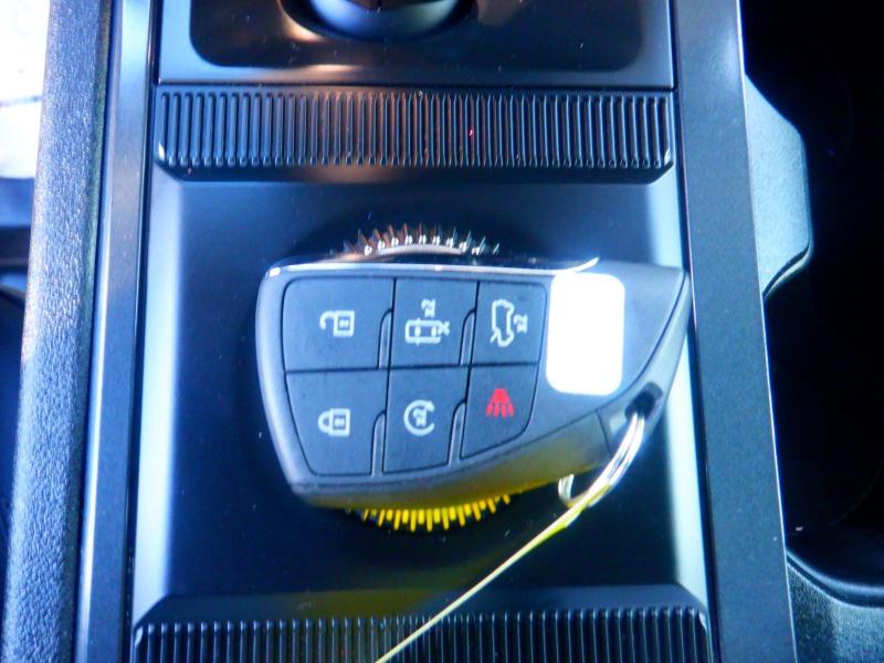 GMC HUMMER EV SUV  2024