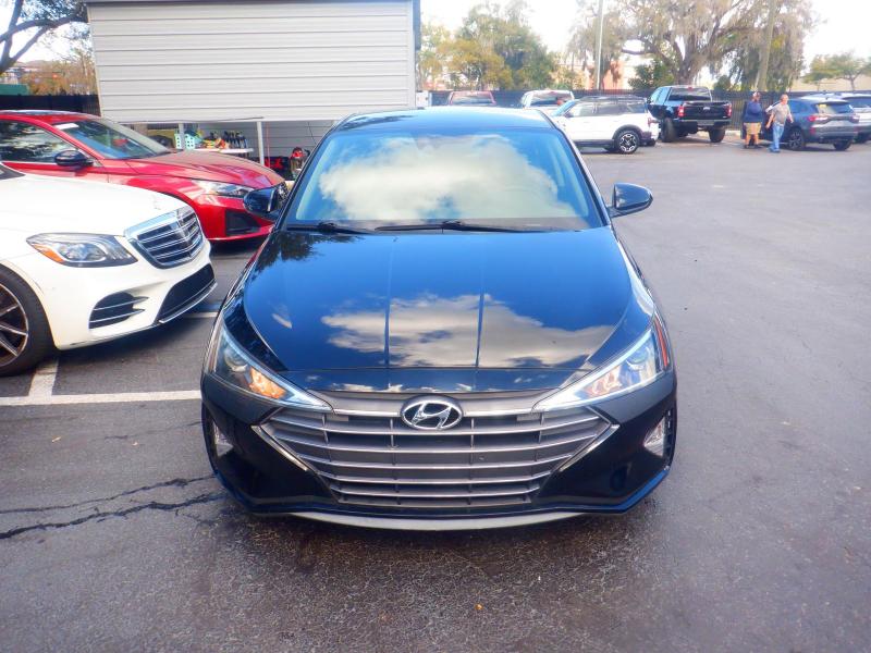Hyundai Elantra SEL 2020