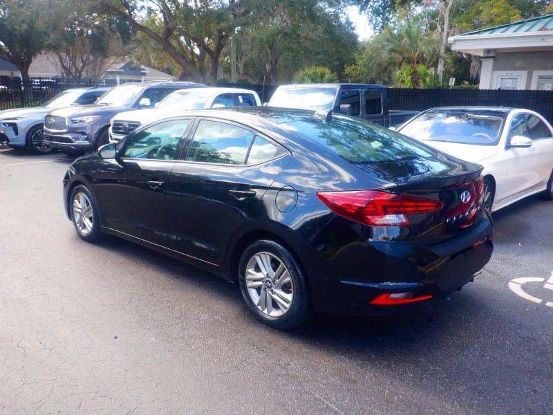 Hyundai Elantra SEL 2020