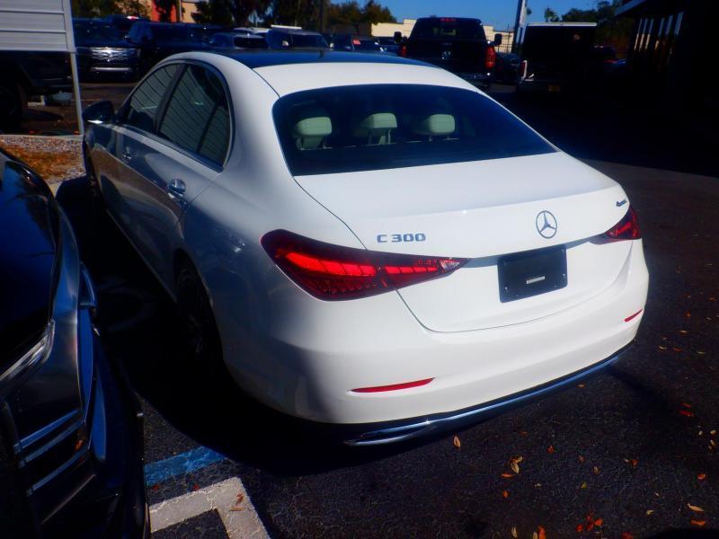 Mercedes-Benz C-Class C300 4MATIC Sedan 2022