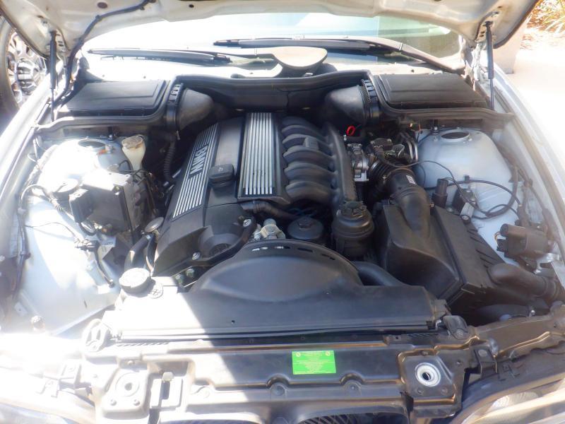 BMW 5-Series 528i 1998