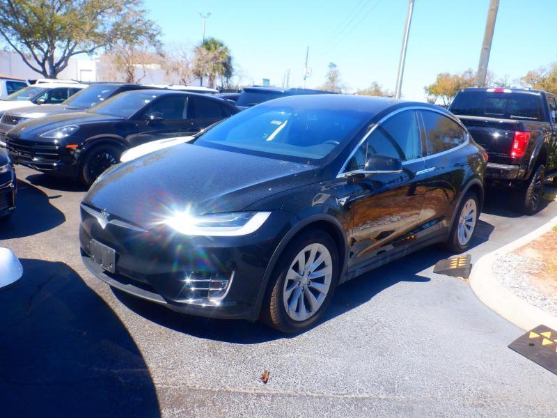 Tesla Model X Long Range 2021