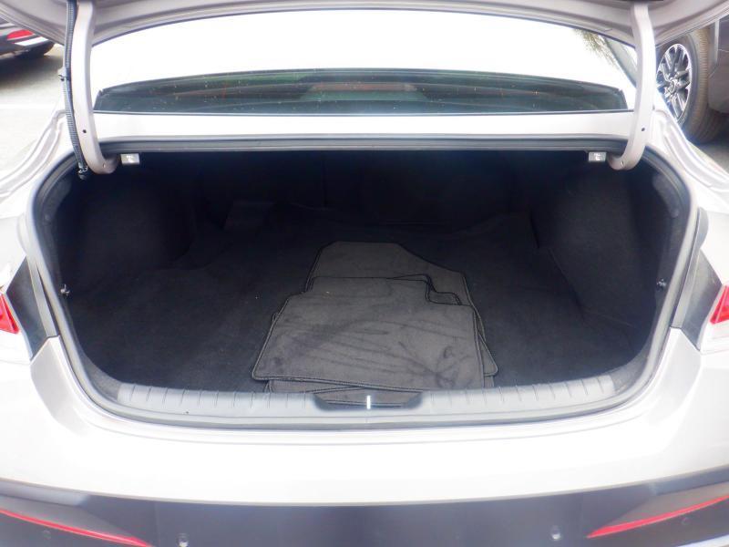 Hyundai Elantra Limited 2024