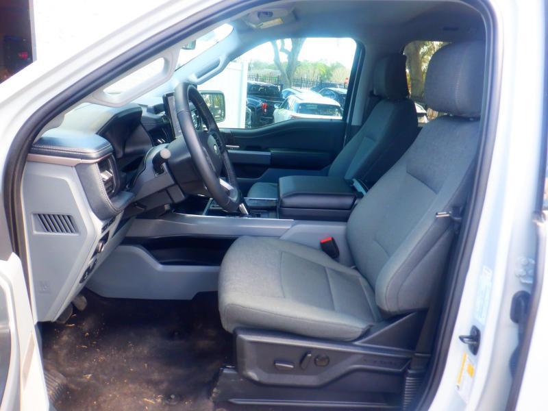 Ford F-150 Lightning  2024