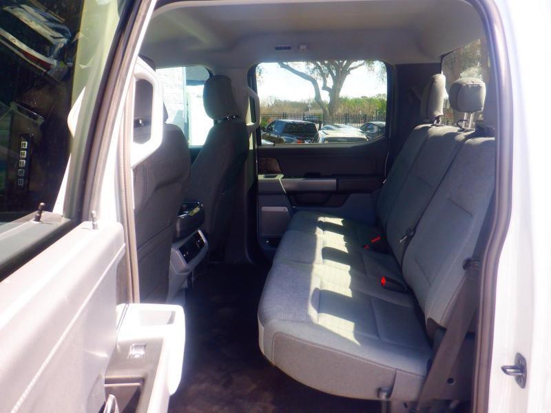 Ford F-150 Lightning  2024