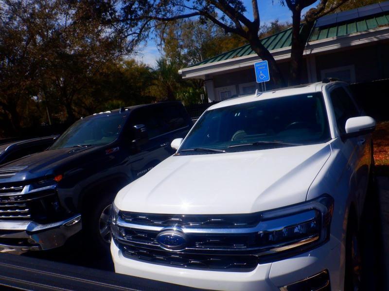 Ford Expedition  2024