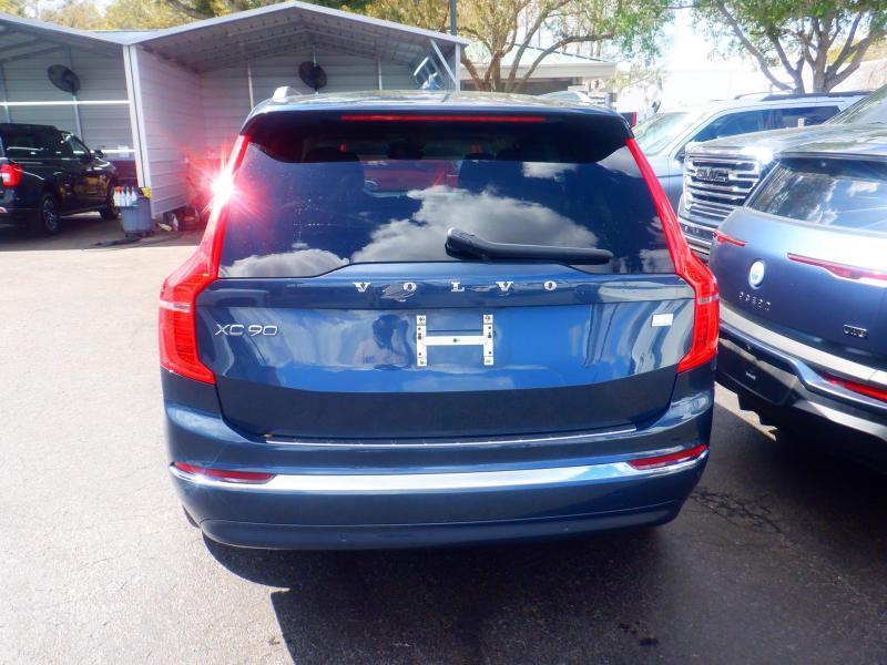 Volvo XC90  2024