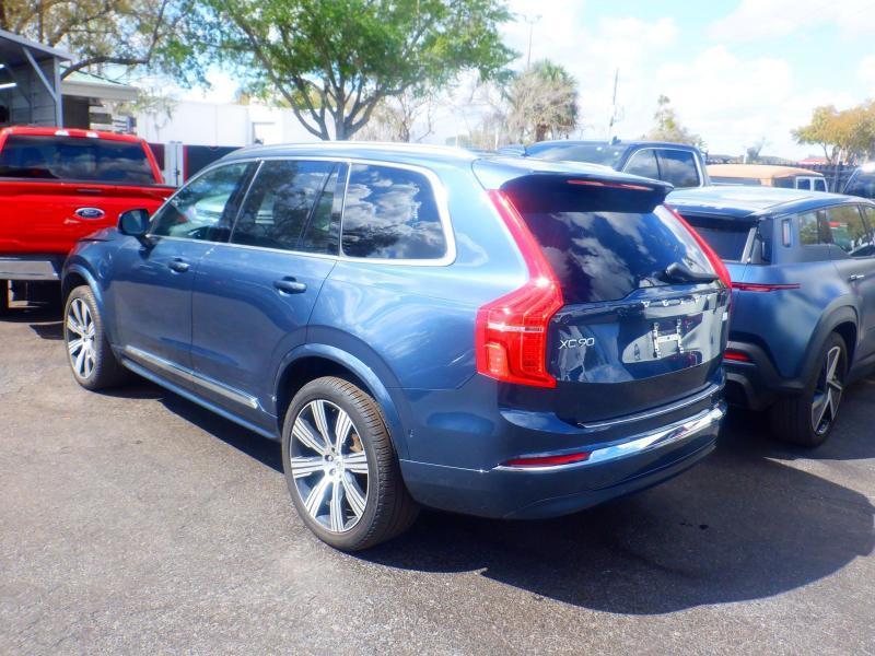 Volvo XC90  2024