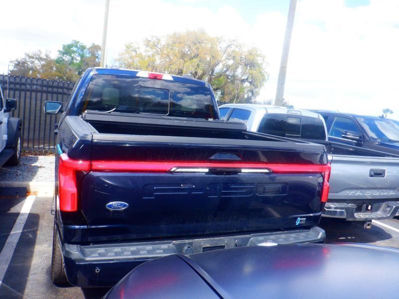 Ford F-150 Lightning  2023