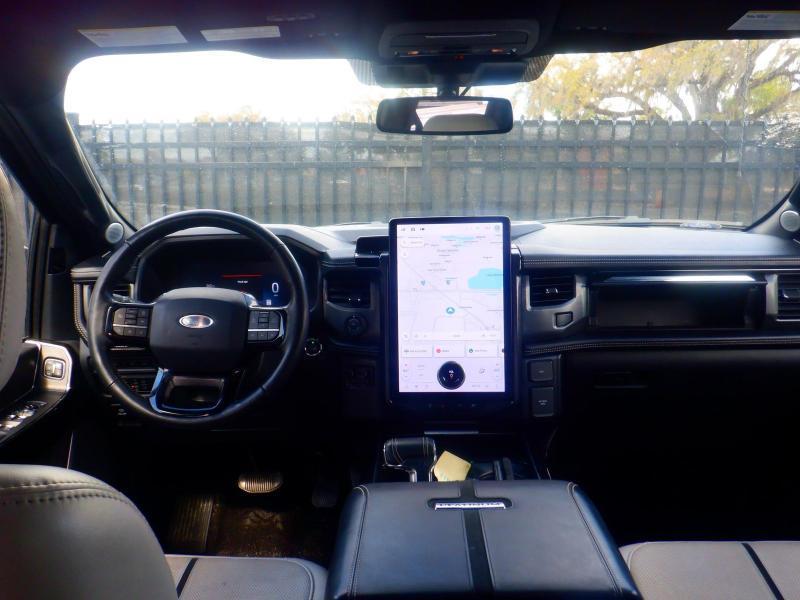 Ford F-150 Lightning  2023