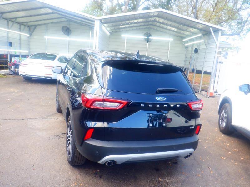 Ford Escape Plug-in Hybrid  2025