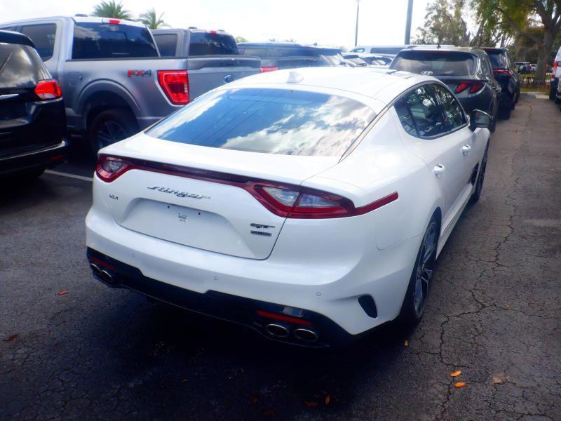 Kia Stinger GT1 AWD 2021