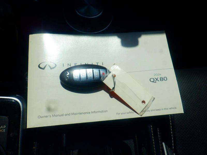 Infiniti QX80 PREMIUM SELECT 2024