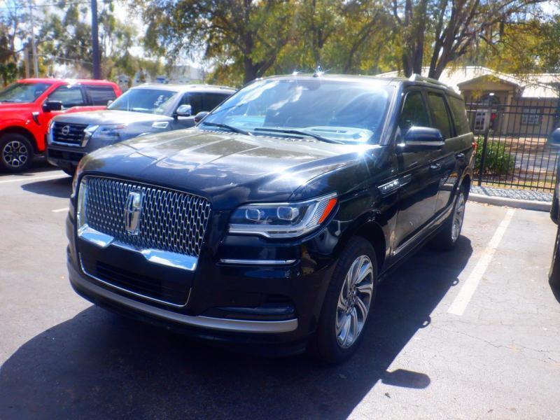 Lincoln Navigator  2024