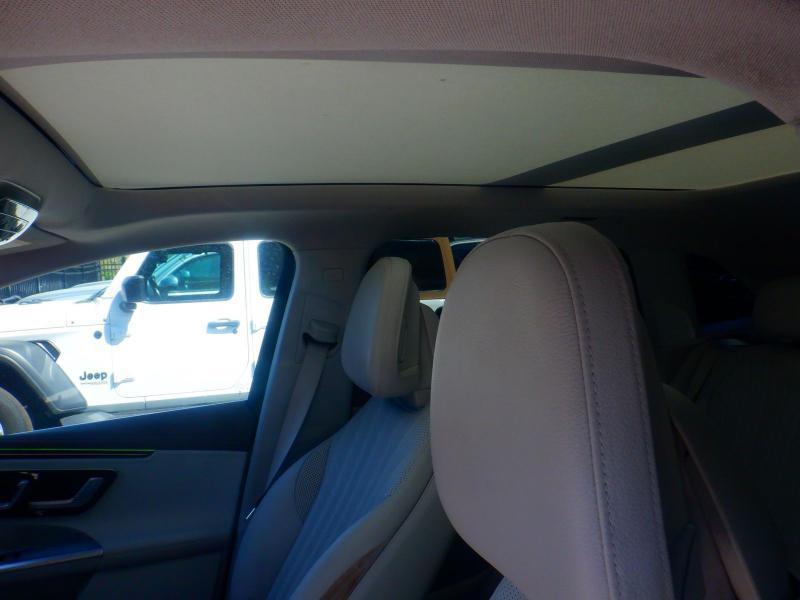 Mercedes-Benz EQE  2023