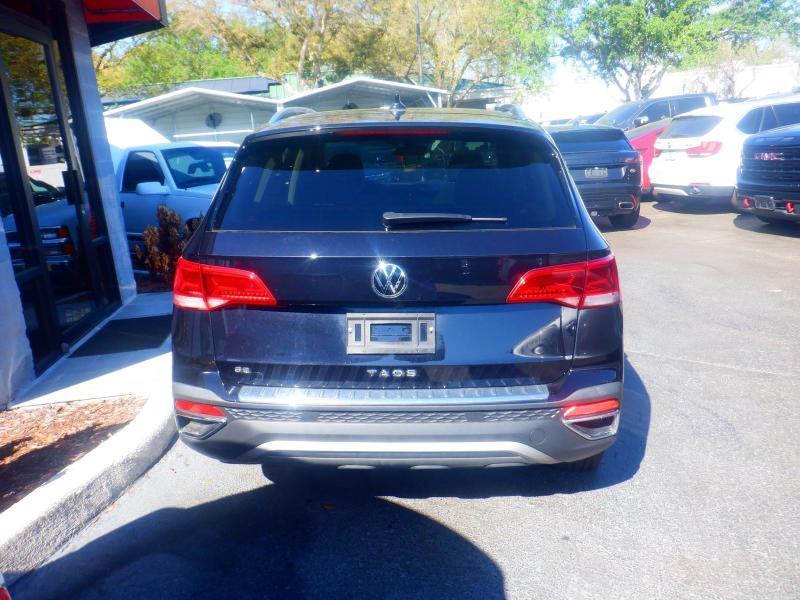 Volkswagen Taos SE 2024