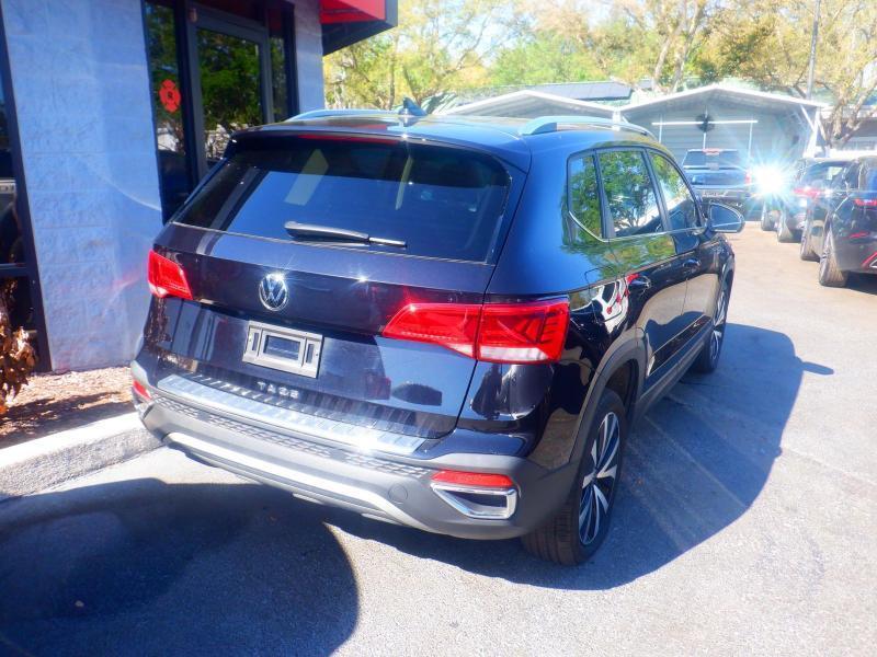 Volkswagen Taos SE 2024