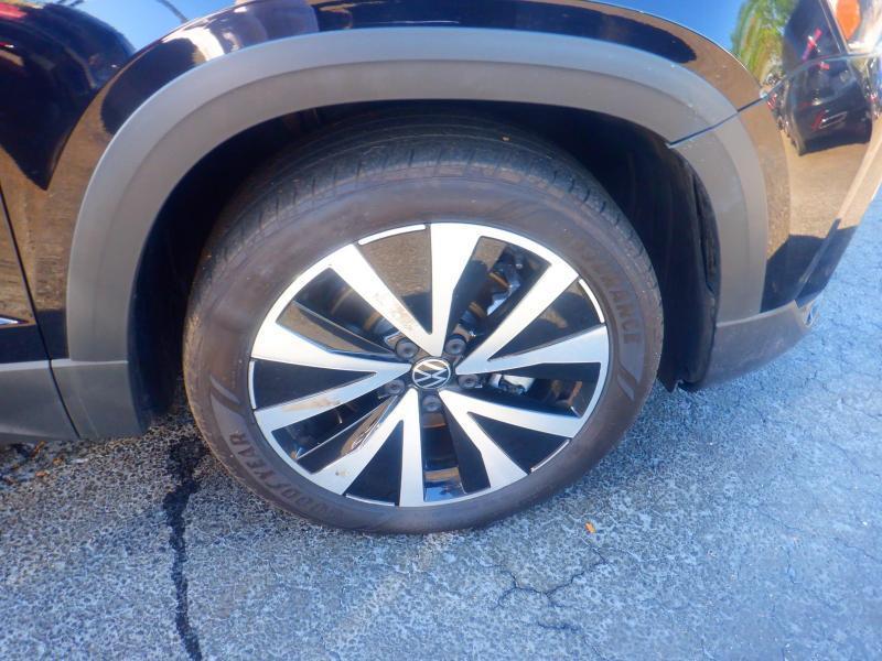 Volkswagen Taos SE 2024